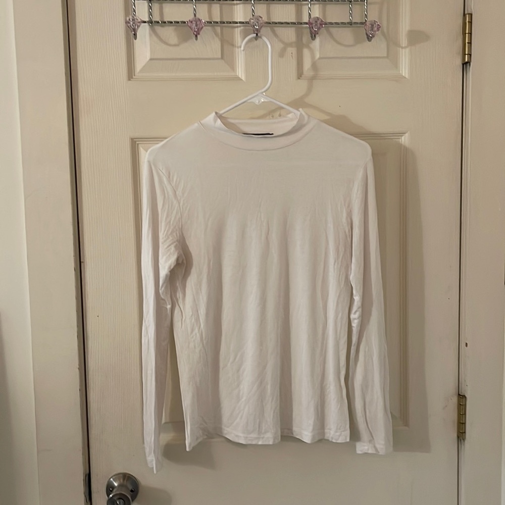New white mock neck top size M long sleeve